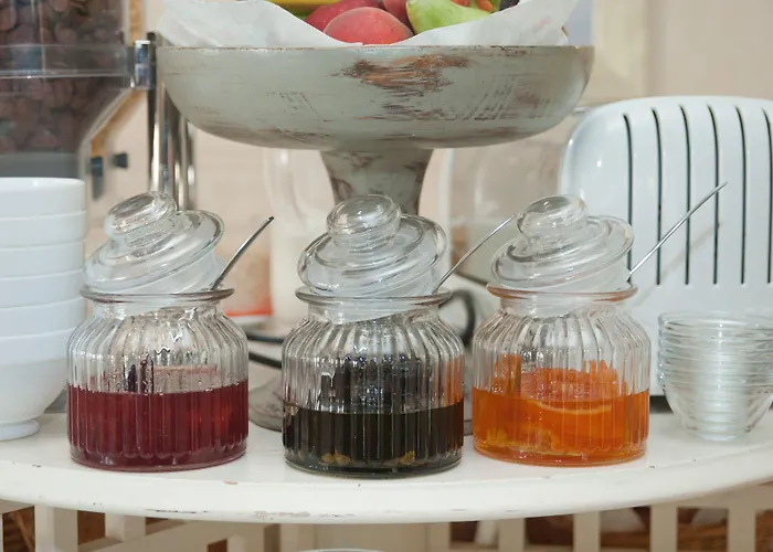 卡拉法提酒店 3* 伊第亚